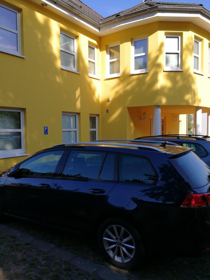 Felixanum Hotel & Galerie Isernhagen Buitenkant foto