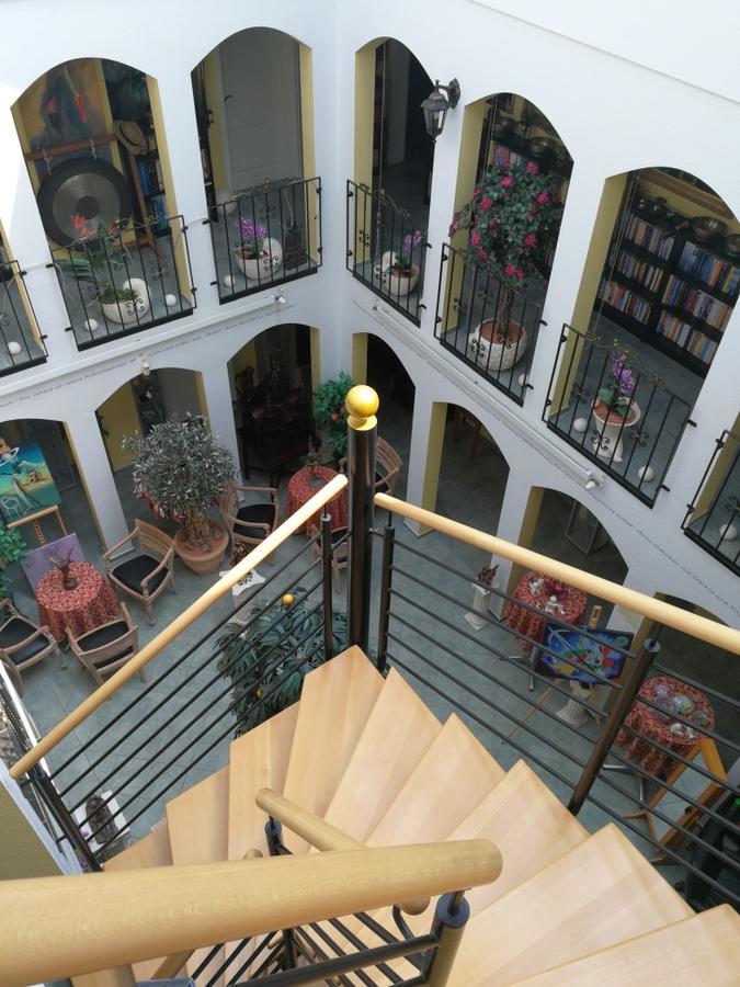 Felixanum Hotel & Galerie Isernhagen Buitenkant foto